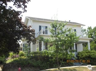 202 N Clay St, Mount Carroll, IL 61053