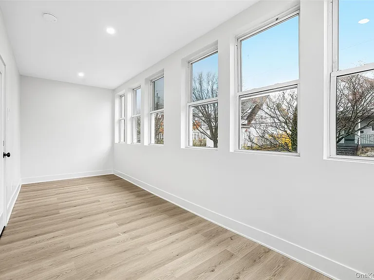36 Dunwoodie St #1 — Photo 13