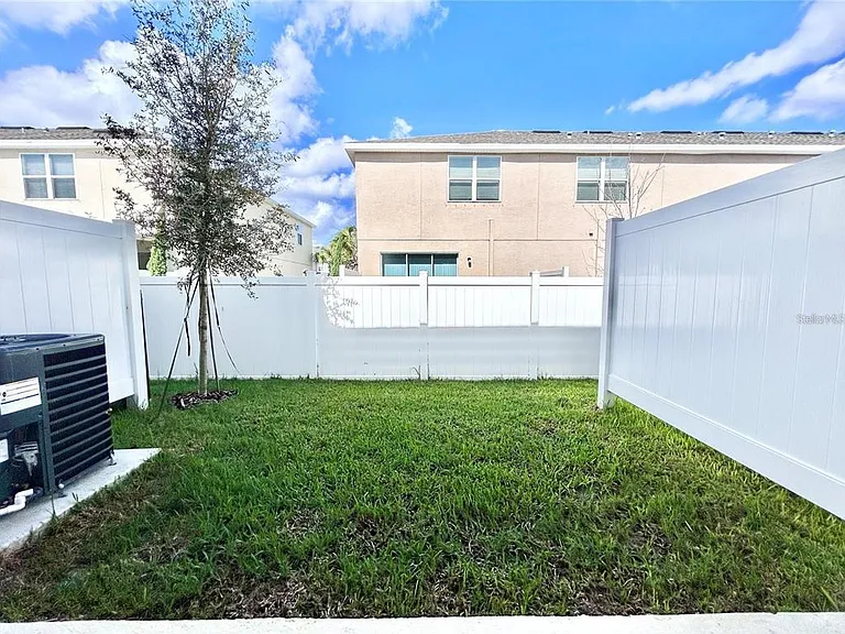 6248 Fairmont Ln — Photo 16