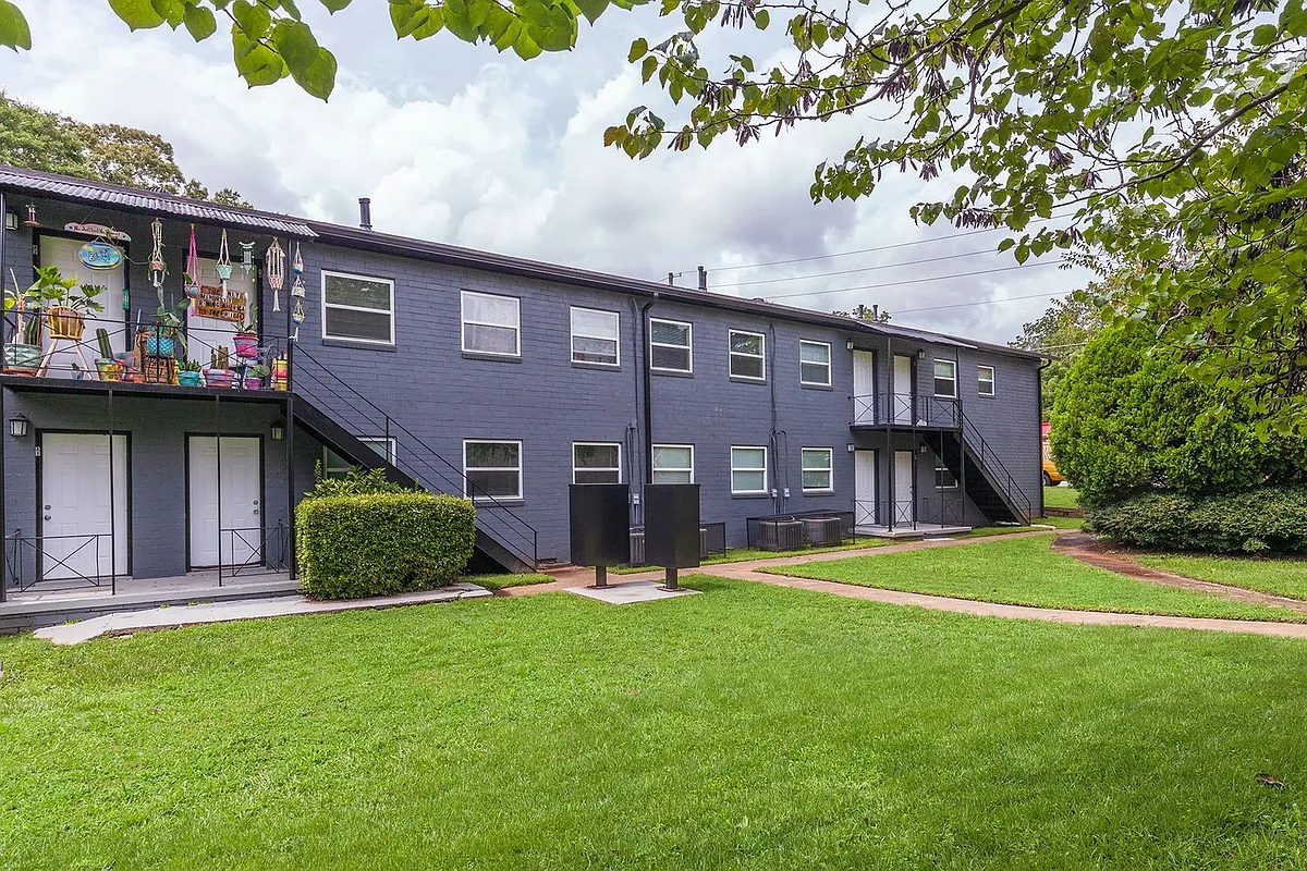 Building Photo - 159 Whitefoord Ave
