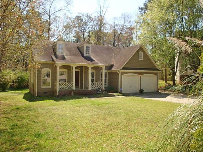 1001 Blackpine Court
