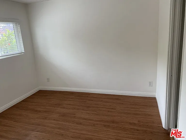 4244 Duquesne Ave #8 — Photo 6