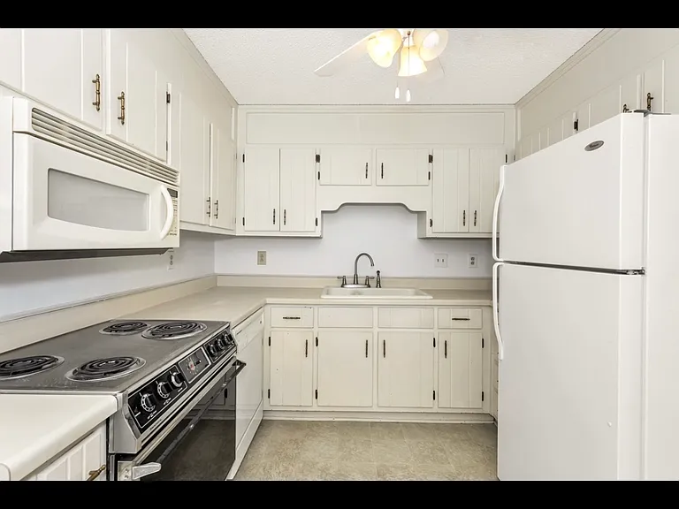 8147 Oldfield Rd SW #1 — Photo 16