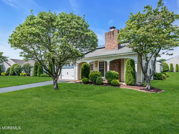 34 Wycombe Way, Manchester, NJ 08759
