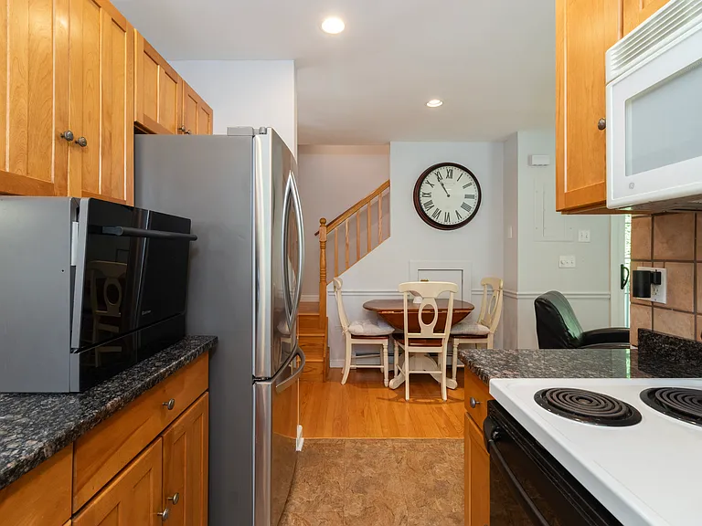 80 River Rd — Photo 8