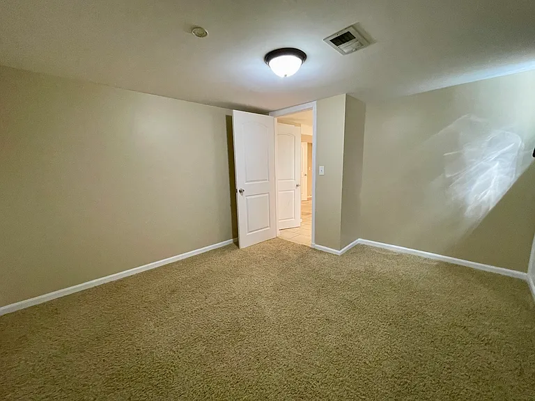 6840 W 64th St — Photo 16