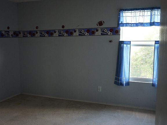 5th image of 4503 Willow Way Dr