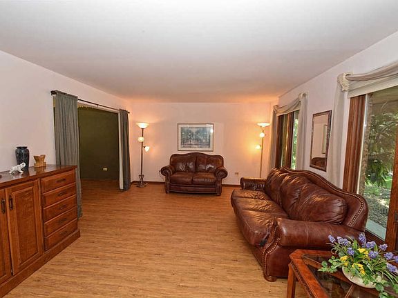 3rd image of 12859 W White Oak Ct