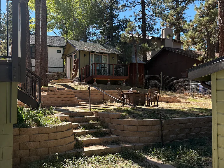 703 Modesto Ln #B — Photo 12