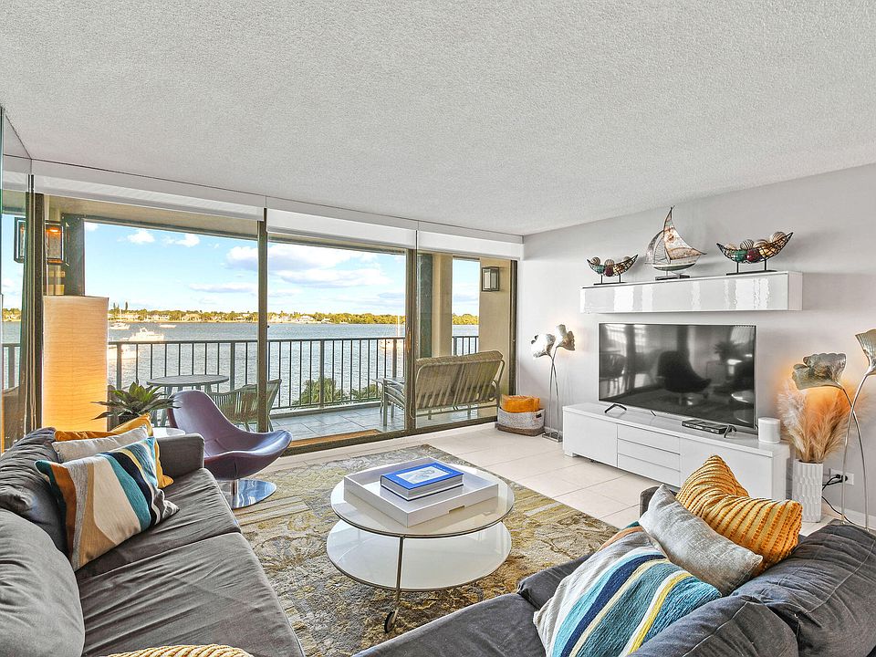 1st image of 130 Lakeshore Dr APT 422