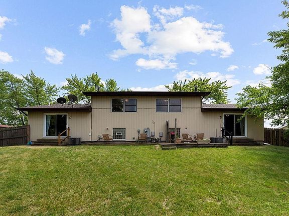 3rd image of 5924 Marbella Ave #26