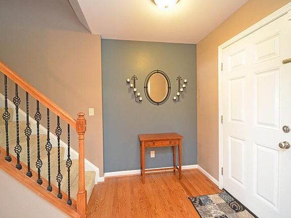 2nd image of 10587 Pepperwood Dr