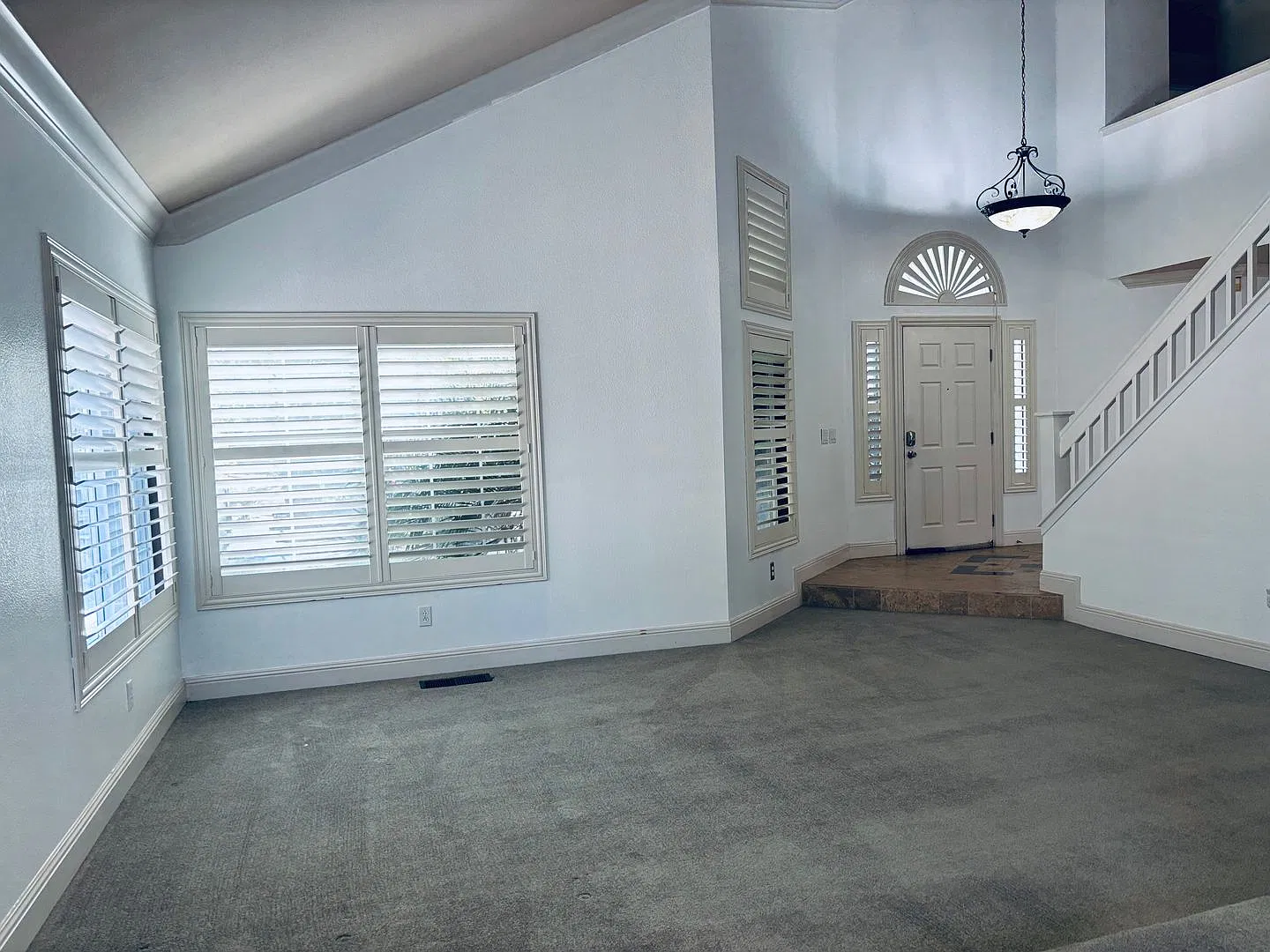 Beautiful Home! — Photo 4