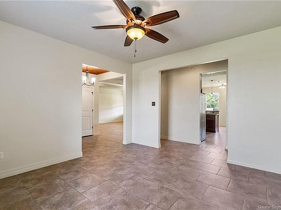 5th image of 1452 Clark Ct