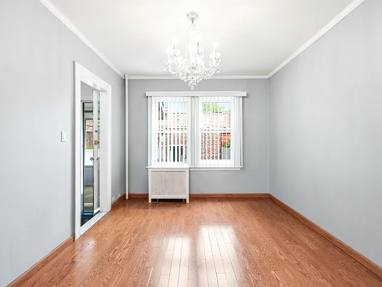 6799 Exeter St — Photo 9