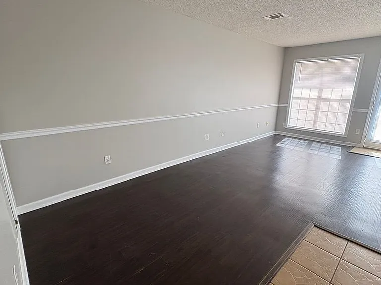 165 N Springview Dr — Photo 7