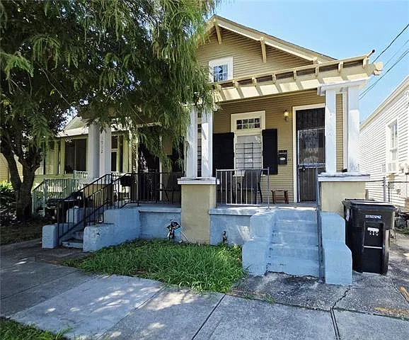1714 Fern St