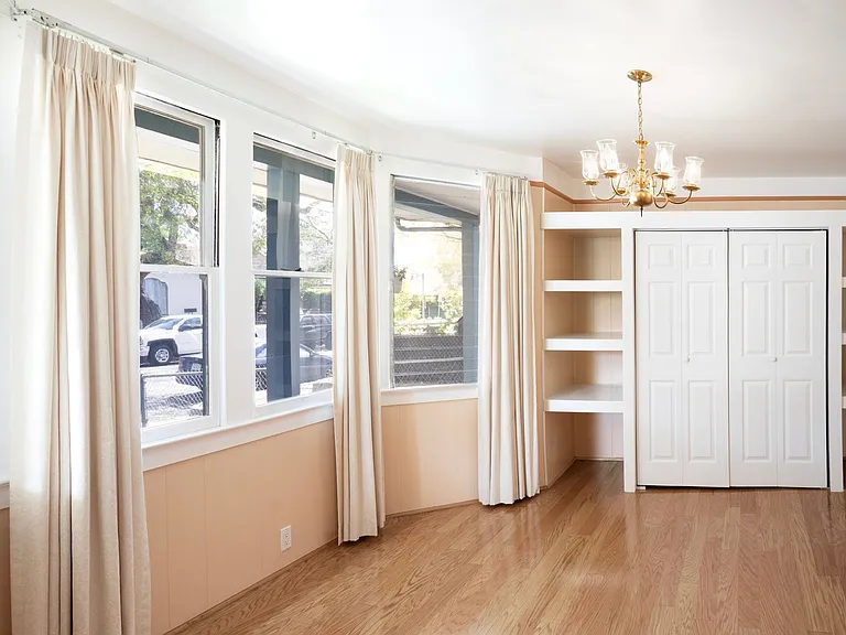 214 W Ortega St — Photo 11
