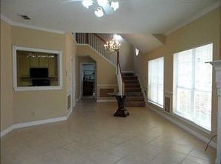329 Fairhavens Dr, Grand Prairie, TX 75050