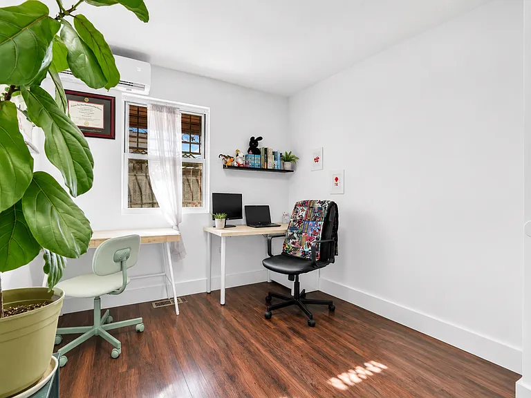 696 Cauldwell Ave #1 — Photo 20