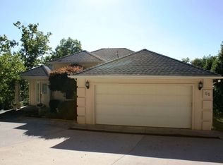 55 Royal Landing Ln, Lake Ozark, MO 65049