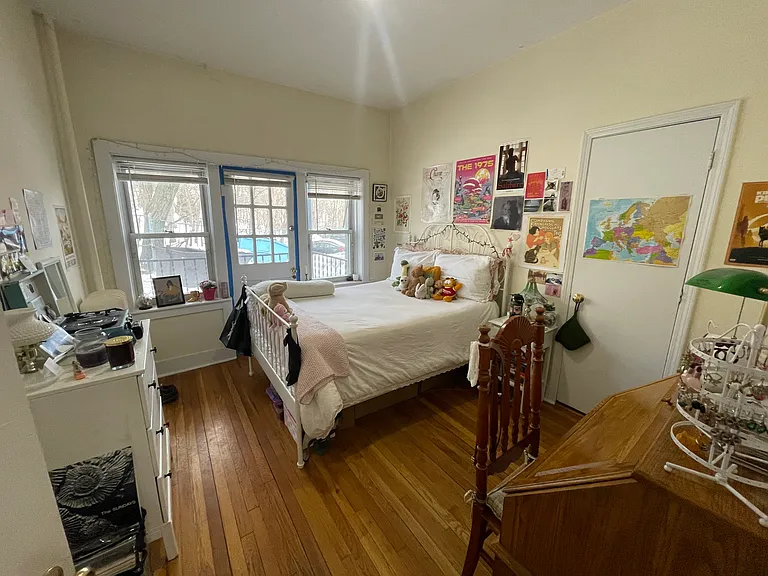 84 Gordon St — Photo 11