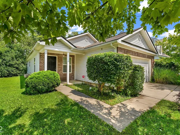 11412 Long Lake Dr, Indianapolis, IN 46235