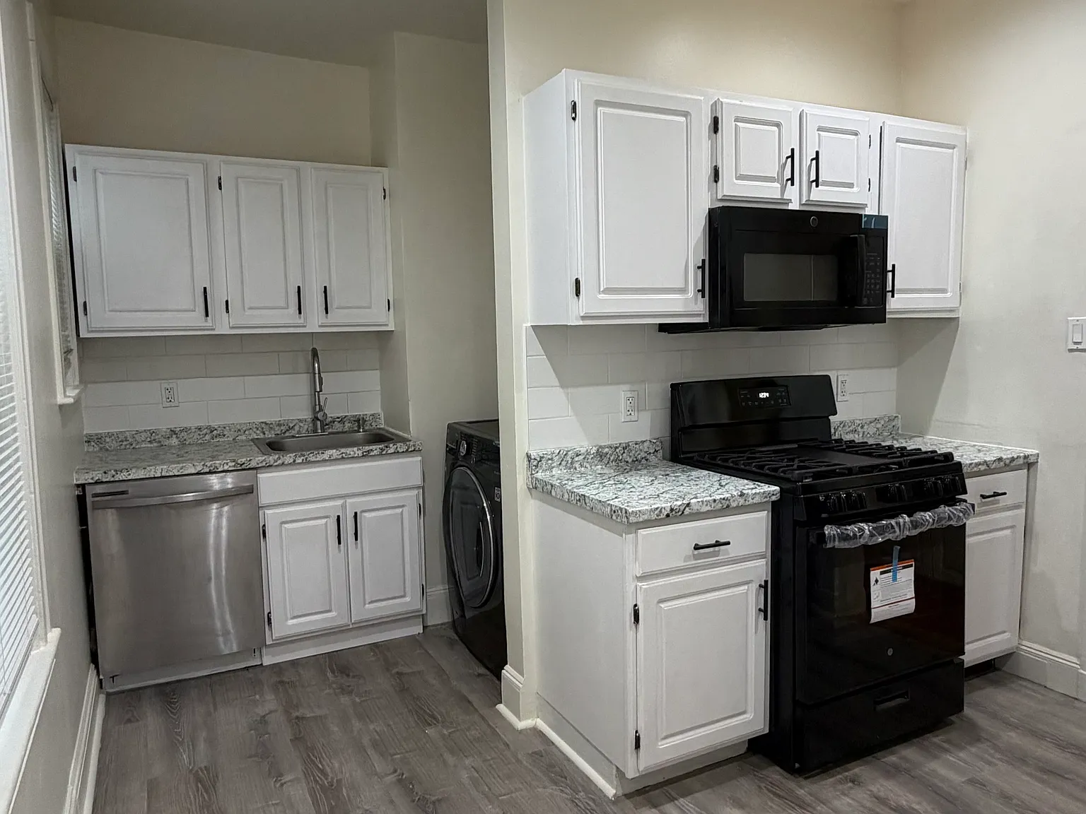 1 bed, 1000 sqft, $1,500 — Photo 3
