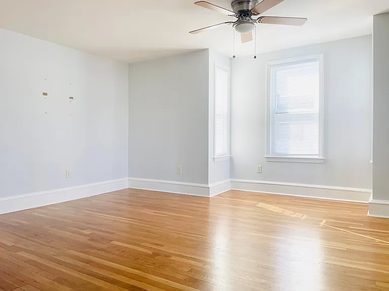 179 Mount Hope St #179 — Photo 5