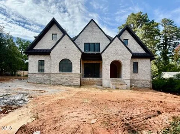 3422 Redbud Ln, Raleigh, NC 27607