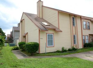 1400 Northface Ct, Virginia Beach, VA 23462