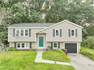 362 Beacon Ave, Woonsocket, RI 02895