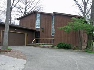 813 Nautilus Trl, Aurora, OH 44202