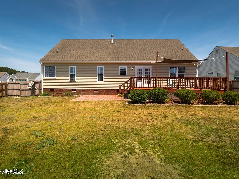 2105 Charity Ln — Photo 17