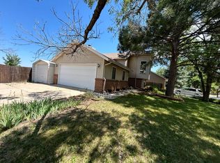 805 Greenbrier Dr, Colorado Springs, CO 80916