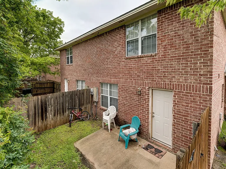 915 Monte Carlo — Photo 1
