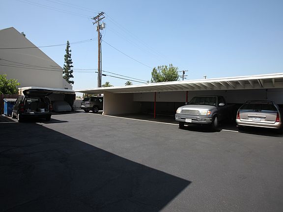 3rd image of 3919 Rosemead Blvd