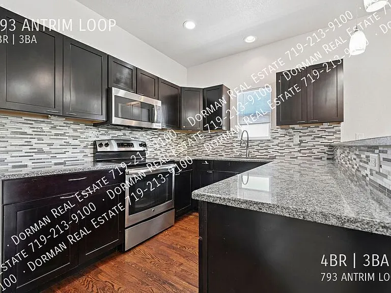 793 Antrim Loop — Photo 11