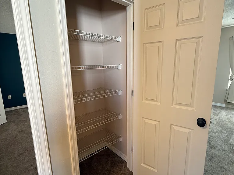 5153 Victoria Dr — Photo 37