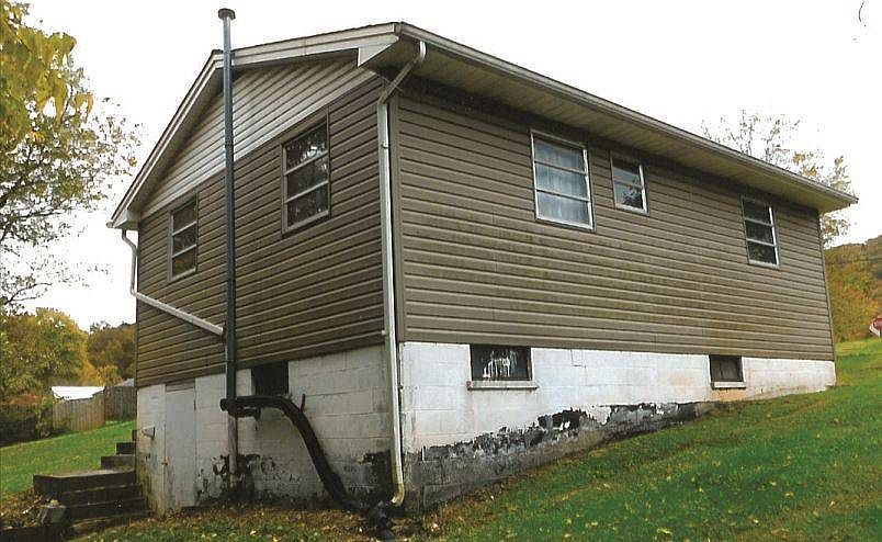 2nd image of 602 6th St