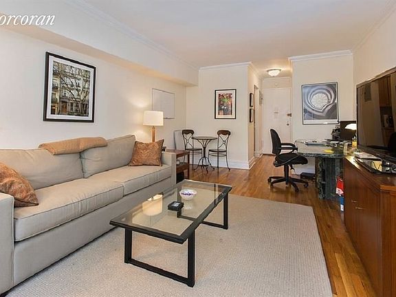 3rd image of 25 W 13th St #2L