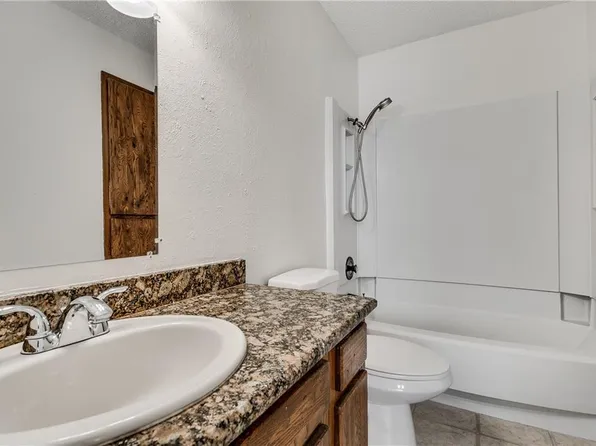 8801 Piney Point Dr, Austin, TX 78729