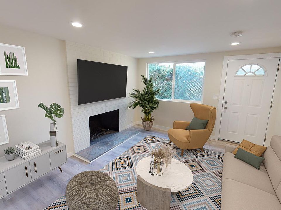 Optionally furnished common areas! Common areas can come beautifully furnished by our in-house design team for an additional fee.