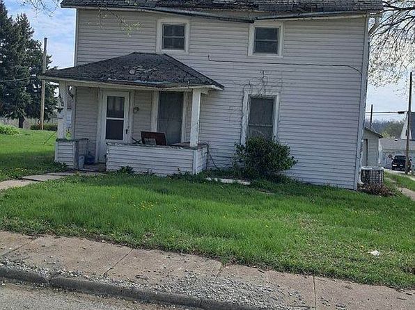 704 Adams St
