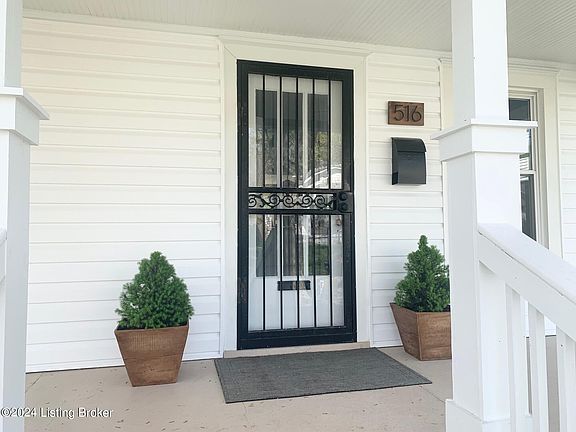 4th image of 516 E Brandeis Ave