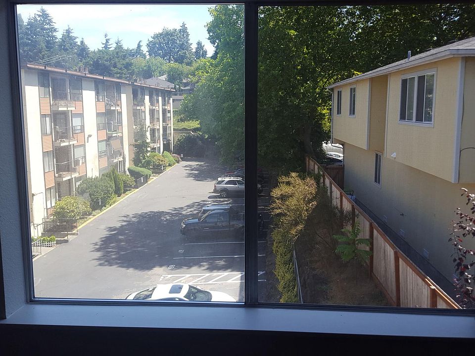 1st image of 9412 1st Ave NE #2C