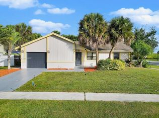 9883 Liberty Ct, Boca Raton, FL 33434