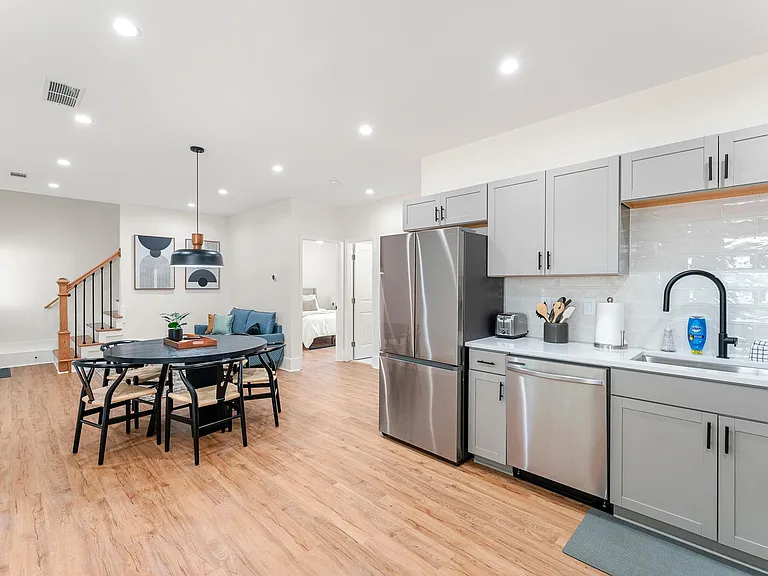 659 S Peachtree St #C — Photo 9
