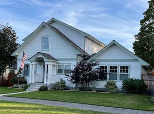 1505 9th St, Anacortes, WA 98221