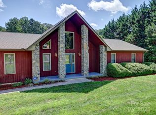 20 Brooks Cove Rd, Candler, NC 28715